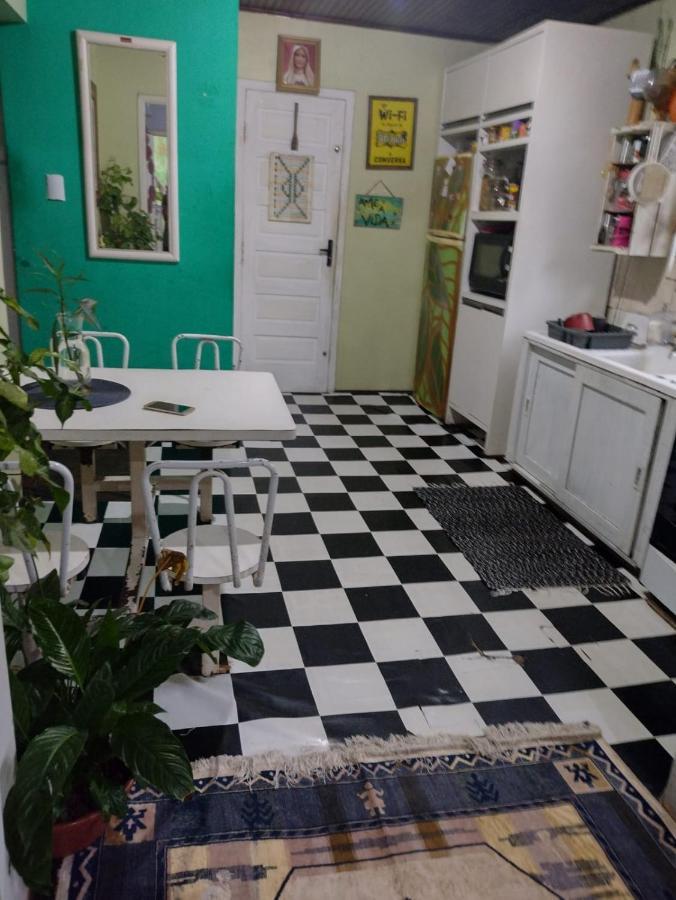 Hostel Holístico Casa de las Abuelas Balneário Camboriú Exterior foto